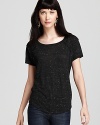 Tiny white speckles enrich the look and texture of this clean-cut MARC BY MARC JACOBS tee.