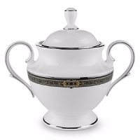 This distinctive pattern makes a statement of luxury and grace. This distinctive pattern makes a statement of luxury and grace.