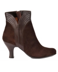 The Sofft Verdun Ankle Boots throws the fashion must-have for a curve with their artistically styled version. The curvy tone-on-tone detailing, round toe and shapely flatter any look. The Sofft Verdun Ankle Boots throws the fashion must-have for a curve with their artistically styled version. The curvy tone-on-tone detailing, round toe and shapely flatter any look.