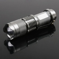 7W 300LM Mini CREE LED Flashlight Torch Adjustable Focus Zoom Light Lamp 7W 300LM Mini CREE LED Flashlight Torch Adjustable Focus Zoom Light Lamp
