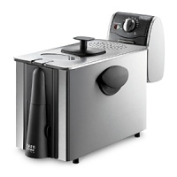 Deep fry like a pro with the De'longhi Dual Zone Deep Fryer, utilizing innovative technology that prevents lingering odors, features a patented easy-clean draining system as well as preventative safety features that allow for worry-free frying. Deep fry like a pro with the De'longhi Dual Zone Deep Fryer, utilizing innovative technology that prevents lingering odors, features a patented easy-clean draining system as well as preventative safety features that allow for worry-free frying.