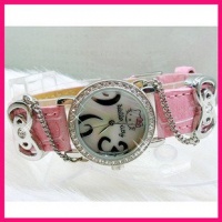 Hello Kitty Diamante Style Ladies Fashion Wrist Watch in Pink Color with Free Love Necklace Hello Kitty Diamante Style Ladies Fashion Wrist Watch in Pink Color with Free Love Necklace