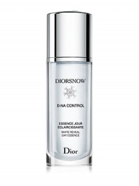 Ultra-penetrating day serum delivers the highest concentration of brightening ingredients to help control DNA activity, brighten the skin and reveal a perfectly even complexion. 1.7 oz. Ultra-penetrating day serum delivers the highest concentration of brightening ingredients to help control DNA activity, brighten the skin and reveal a perfectly even complexion. 1.7 oz.