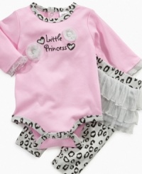 Trim her style with the cute leopard print on this bodysuit and skeggings set from Baby Essentials, with a fun, flowing skirt she'll love. Trim her style with the cute leopard print on this bodysuit and skeggings set from Baby Essentials, with a fun, flowing skirt she'll love.