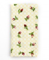 Kissed by a rose. A yellow trellis comes into bloom on these Rose Kiss napkins, featuring a machine washable blend to outfit your table with ease.