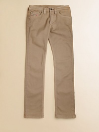 He'll stay stylish and comfy in this skinny silhouette with just enough stretch.Front buttonWaistband with belt loopsZip flyFive-pocket style98% cotton/2% elastaneMachine washImported He'll stay stylish and comfy in this skinny silhouette with just enough stretch.Front buttonWaistband with belt loopsZip flyFive-pocket style98% cotton/2% elastaneMachine washImported