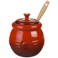 Le Creuset Stoneware 15-Ounce Barbecue Pot with Silicone Brush, Cherry Le Creuset Stoneware 15-Ounce Barbecue Pot with Silicone Brush, Cherry