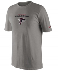 From the pre-game to after-party, show off your Atlanta Falcons pride in this NFL football t-shirt from Nike. From the pre-game to after-party, show off your Atlanta Falcons pride in this NFL football t-shirt from Nike.