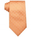Keep the pattern of strong, statement style going with this standout silk tie from Perry Ellis.