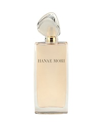 One of the most enduringly fashionable scents in the fragrance industry, the floral-fruit-wood blend that is Butterfly has become more popular each year, sought out by loyal fans and new clients for more than a decade. With a top note of red fruits (wild strawberries, blackberries, black currants and bilberries), a middle note that is floral (Bulgarian rose, ylang-ylang, jasmine and peony) and a woodsy base note (rosewood, almond wood, sandalwood and cedar), Hanae Mori Butterfly is a scent of poetry, elegance and celebration.