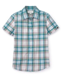 The solid heathered back panel, decked out with distressed graffiti-style logo stylings, propel this snap-down shirt into the big leagues of cool. The solid heathered back panel, decked out with distressed graffiti-style logo stylings, propel this snap-down shirt into the big leagues of cool.