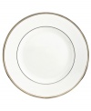 From designer kate spade comes this clean, classic and glistening dinnerware collection. Featuring lustrous gold, platinum and black rim accents on fine white bone china, Sonora Knot is a fresh take on traditional finery, perfect for any occasion.