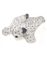 Tucker the Giraffe has a satiny underbelly and a huggable soft printed top side, either are perfect for cuddling. Tucker the Giraffe has a satiny underbelly and a huggable soft printed top side, either are perfect for cuddling.