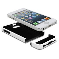 GreatShield iSlide Dock-Friendly Slim-Fit PolyCarbonate Hard Case for Apple iPhone 5 (White) GreatShield iSlide Dock-Friendly Slim-Fit PolyCarbonate Hard Case for Apple iPhone 5 (White)