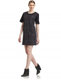 THE LOOKAllover plaid printShort sleeves with folded cuffsPullover styleTHE FITAbout 34 from shoulder to hemTHE MATERIAL61% wool/23% polyamide/16% virgin woolSecond fabric: silkCARE & ORIGINDry cleanMade in ItalyModel shown is 5'10 (177cm) wearing US size 4. THE LOOKAllover plaid printShort sleeves with folded cuffsPullover styleTHE FITAbout 34 from shoulder to hemTHE MATERIAL61% wool/23% polyamide/16% virgin woolSecond fabric: silkCARE & ORIGINDry cleanMade in ItalyModel shown is 5'10 (177cm) wearing US size 4.