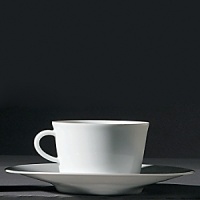 Hommage is like another point of view; very white, very flat porcelain, generously wide-rimmed and superimposed with shapes to inspire the chef and enhance the food. Hommage is an unostentatious part of the set up and can be used from preparation in the kitchen to tasting in the restaurant. Hommage is like another point of view; very white, very flat porcelain, generously wide-rimmed and superimposed with shapes to inspire the chef and enhance the food. Hommage is an unostentatious part of the set up and can be used from preparation in the kitchen to tasting in the restaurant.