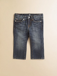 A beloved denim wash featuring timeless faded and distressed details. Button closureZip flyFive-pocket styleAdjustable waistbandBelt loopsMetal rivet details Distressed details along pocketsTopstitchingCottonMachine washImported A beloved denim wash featuring timeless faded and distressed details. Button closureZip flyFive-pocket styleAdjustable waistbandBelt loopsMetal rivet details Distressed details along pocketsTopstitchingCottonMachine washImported