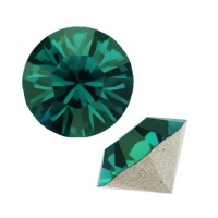 SWAROVSKI ELEMENTS Crystal #1028 Xilion Round Stone Chatons ss39 Emerald (6) SWAROVSKI ELEMENTS Crystal #1028 Xilion Round Stone Chatons ss39 Emerald (6)