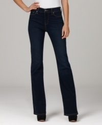 Perfectly slimming and perfectly faded – what combo could be better? Levi's classic 512 cut is an essential for every closet. Perfectly slimming and perfectly faded – what combo could be better? Levi's classic 512 cut is an essential for every closet.