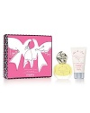 The cheerful doves of Soir de Lune are embellished by the shiny silver contours and the sparkling fuchsia background. The hearts around the box bring some contrast and modernism to the entire decoration. Feminine and cheerful, the Soir de Lune gift box enjoys itself with elegance. Set includes: Soir de Lune, 1 oz. and a Soir de Lune Body Cream , 1.7 oz. Made in France. 