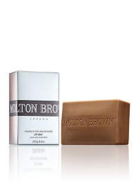 A true multi-tasker. Use this bar to clean, refresh, hydrate and condition the face and body and create a rich, creamy foam for shaving. Enriched with karité butter, aloe vera and aromatic oils of sandalwood, citrus and patchouli, this is also an ideal cleanser for travel. 8.8 oz. 