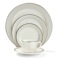Embellished with a matte silvery border trimmed in sparkling platinum, the Solstice 5-piece place setting will complement your dining experience throughout a lifetime of shifting trends and evolving fashions.