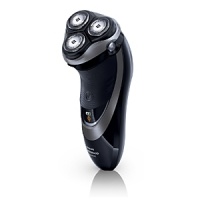 Shave wet with gel for extra comfort or dry for convenience with this versatile Norelco Philips electric razor. It features DualPrecision blades, three pivoting and flexing low-friction heads and super lift-and-cut action for a close, clean shave every time.