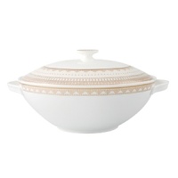 The Samarkand bone china collection by Villeroy & Boch combines stylish, exotic elements with timeless elegance. Precious golden bands and chains decorate this pure white bone china pattern. Warm ivory tones add a harmonious touch. Mix and match with coordinating Mosaic-designed pieces for a look that is truly your own. The Samarkand bone china collection by Villeroy & Boch combines stylish, exotic elements with timeless elegance. Precious golden bands and chains decorate this pure white bone china pattern. Warm ivory tones add a harmonious touch. Mix and match with coordinating Mosaic-designed pieces for a look that is truly your own.