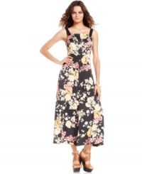 An oversized floral print makes a femme statement on this Kensie maxi dress -- perfect for a summer day-to-night look! An oversized floral print makes a femme statement on this Kensie maxi dress -- perfect for a summer day-to-night look!
