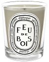 This candle is a very sophisticated blend of rare woody essences. It evokes the characteristic fragrance of a real wood fire in a fire place.Woody 50-60 hours burn time Keep wick trimmed to ½ to ensure optimal use Hand poured and made in France