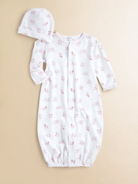 This soft pima cotton gown with a Hey Diddle Diddle print, contrast stitching and matching hat can be converted to legs.CrewneckLong sleeves with mitten cuffsFront snapsBottom elasticPima cottonMachine washImported Please note: Number of snaps may vary depending on size ordered. This soft pima cotton gown with a Hey Diddle Diddle print, contrast stitching and matching hat can be converted to legs.CrewneckLong sleeves with mitten cuffsFront snapsBottom elasticPima cottonMachine washImported Please note: Number of snaps may vary depending on size ordered.