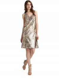 THE LOOKAll-over rectangular sequinsDouble v-neckSleevelessBust dartsBack zip closureTHE FITAbout 39 from shoulder to hemTHE MATERIALPolyesterFully linedCARE & ORIGINDry cleanImportedModel shown is 5'9½ (176cm) wearing US size 4. 