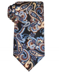 Paisley takes any 9-to-5 outfit through dinner and drinks flawlessly with this Countess Mara silk tie. Paisley takes any 9-to-5 outfit through dinner and drinks flawlessly with this Countess Mara silk tie.