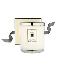 Savor the season with this Deluxe Candle in a surprising scent: Sweet Almond & Macaroon. Gorgeously gourmand, a warm and welcoming treat. Savor the season with this Deluxe Candle in a surprising scent: Sweet Almond & Macaroon. Gorgeously gourmand, a warm and welcoming treat.