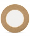 Make any occasion memorable with Gold Dust dinnerware. Combining the urbane style of Donna Karan with the renowned craftsmanship of Lenox, this timeless bone china accent plate radiates luxury with a wide band of matte-textured gold.