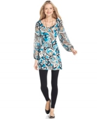 Style&co.'s bright tunic makes ensemble-making effortless--simply pair with sleek leggings and your favorite shoes for easy style! Style&co.'s bright tunic makes ensemble-making effortless--simply pair with sleek leggings and your favorite shoes for easy style!