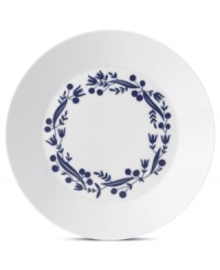 Ringed with navy flora, the Fable Garland salad plate boasts distinct Scandinavian style and, in Royal Doulton porcelain, is up for just about any task. Mix with other Karolin Schnoor nature patterns to customize your table. Ringed with navy flora, the Fable Garland salad plate boasts distinct Scandinavian style and, in Royal Doulton porcelain, is up for just about any task. Mix with other Karolin Schnoor nature patterns to customize your table.