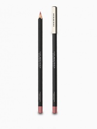 A delicate texture with a high concentration of natural waxes and vegetal oils to give suppleness to the lips. An ultimate soft and smooth gliding lip liner that effortlessly defines the lip line. Extremely adherent, soft and moisturizing, it wraps the lips in naturally even colour. An amino acidic derivative with hydrating power improves firmness around the lip contour. 