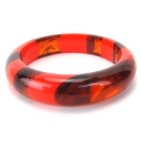 Marc by Marc Jacobs High Tide Resin Swirls Bangle Bracelet - Red - S/M Marc by Marc Jacobs High Tide Resin Swirls Bangle Bracelet - Red - S/M