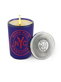 For the sinuous, sensual, billion-megawatt city that never sleeps, an after-hours candle it can call its own: Bond No. 9 Manhattan. Notes of fresh coriander, corsican immortelle, spicy nutmeg, juicy Italian bergamot, gold saffron, gourmand gingerbread, cashmere wood, french genet, provence star jasmine, cistus flower, gourmand red plum, breches honey, rare agarwood, oriental musk, creamy sandalwood and suede. Burn time 60 hours. 