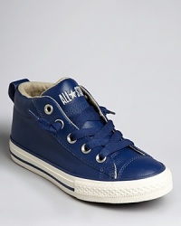 Converse's references skater style with this update of the classic CTAS sneaker, adding a padded collar, wider stance and pull tab at the back. Converse's references skater style with this update of the classic CTAS sneaker, adding a padded collar, wider stance and pull tab at the back.