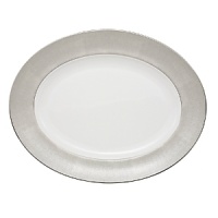 Inspired by one of Monique Lhuillier's iconic gowns, the Stardust collection of formal dinnerware boasts precious platinum details in an elegant, classic design. Inspired by one of Monique Lhuillier's iconic gowns, the Stardust collection of formal dinnerware boasts precious platinum details in an elegant, classic design.
