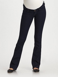 Classic bootleg styling in a dark denim with an internal elastic waist for added comfort.THE FITBoot leg Medium rise, about 8 Inseam, about 33½THE DETAILSZip-fly Four pockets 81% cotton/17% polyester/2% elastane Machine wash Made in USA of imported fabric Classic bootleg styling in a dark denim with an internal elastic waist for added comfort.THE FITBoot leg Medium rise, about 8 Inseam, about 33½THE DETAILSZip-fly Four pockets 81% cotton/17% polyester/2% elastane Machine wash Made in USA of imported fabric