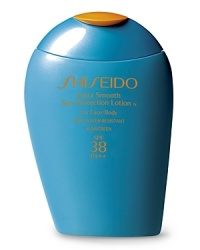 Highly nourishing, this extra smooth, anti-aging suncare lotion keeps skin radiantly healthy and protected every day. Perspiration and water-resistant. PABA-free. Highly nourishing, this extra smooth, anti-aging suncare lotion keeps skin radiantly healthy and protected every day. Perspiration and water-resistant. PABA-free.