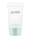 This gentle cleanser combines sea algae fibers and white pearl powders to purify, re-mineralize and promote a healthy-looking, bright complexion. Magnetized tourmaline and La Mer's exclusive Deconstructed Waters(TM) enable The Cleansing Foam to draw dirt, debris and makeup out and away from even the most delicate complexion, leaving behind a pure, crisp feeling. ¬Sea algae fibers boost the foaming action and a luxurious lather. Rich in bio-minerals and vitamins, these natural fibers help replenish skin¹s essential nutrients, leaving it perfectly balanced and refreshed. Long valued for their restorative properties, an exclusive combination of white pearl powders delicately polishes the skin. This precious blend revitalizes the skin with amino acids, promoting a healthy-looking, bright and lustrous complexion each day.