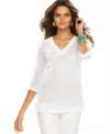 Inspired by beach style but still ultra-chic, this Ellen Tracy tunic works in the sun and on city streets alike!