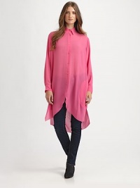 An elongated take on menswear styling in an easy-to-wear style.Point collarButton frontSlash pocketsShirttail hem longer in the backAbout 41 from shoulder to hemPolyesterDry cleanImportedModel shown is 5'9 (175cm) wearing US size 4. An elongated take on menswear styling in an easy-to-wear style.Point collarButton frontSlash pocketsShirttail hem longer in the backAbout 41 from shoulder to hemPolyesterDry cleanImportedModel shown is 5'9 (175cm) wearing US size 4.