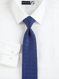 A sartorial staple, tailored in crisp, lightweight linen.Button-frontLinenDry cleanImported A sartorial staple, tailored in crisp, lightweight linen.Button-frontLinenDry cleanImported