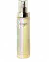 A luxurious balancing lotion that replenishes moisture, while preventing roughness. Contains advanced moisturizing ingredients to minimize pores and improve skin's texture. Leaves skin dewy and soft with regular daily use. Infuses skin with a sensation of rich moisture.The Importance of Face to Face ConsultationLearn More about Cle de Peau BeauteLocate Your Nearest Cle de Peau Beaute Counter