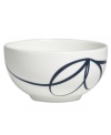 Vera Wang combines her passions for skating and design in the everyday fine Glisse sugar bowl. An indigo-blue ribbon follows the path of a twirling figure skater, sweeping across smooth, snow-white bone china with modern grace.